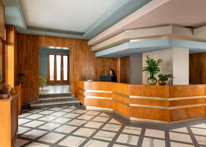 Milani Hotel